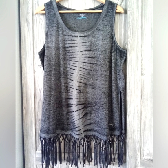 Tess Holliday Tops - Boho Fringe Grey Sleeveless Tunic Top X